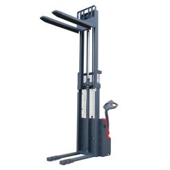 fully-electric-straddle-stacker
