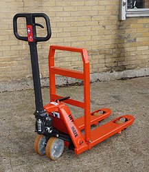 pallet-truck-with-folding-frame