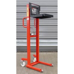 manual-winch-lifter-VVRW 250-1500 P raised