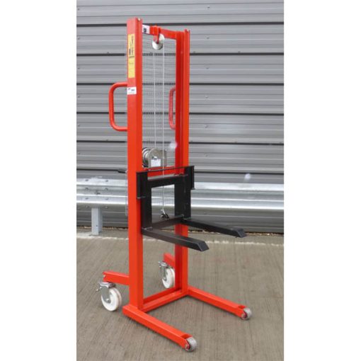 manual-winch-lifter-VVRW 250-1500 forks
