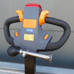 atex-zone-2-powered-pallet-truck-3000-kg-capacity